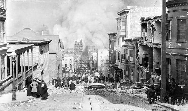 800px-San_Francisco_Fire_Sacramento_Street_1906-04-18